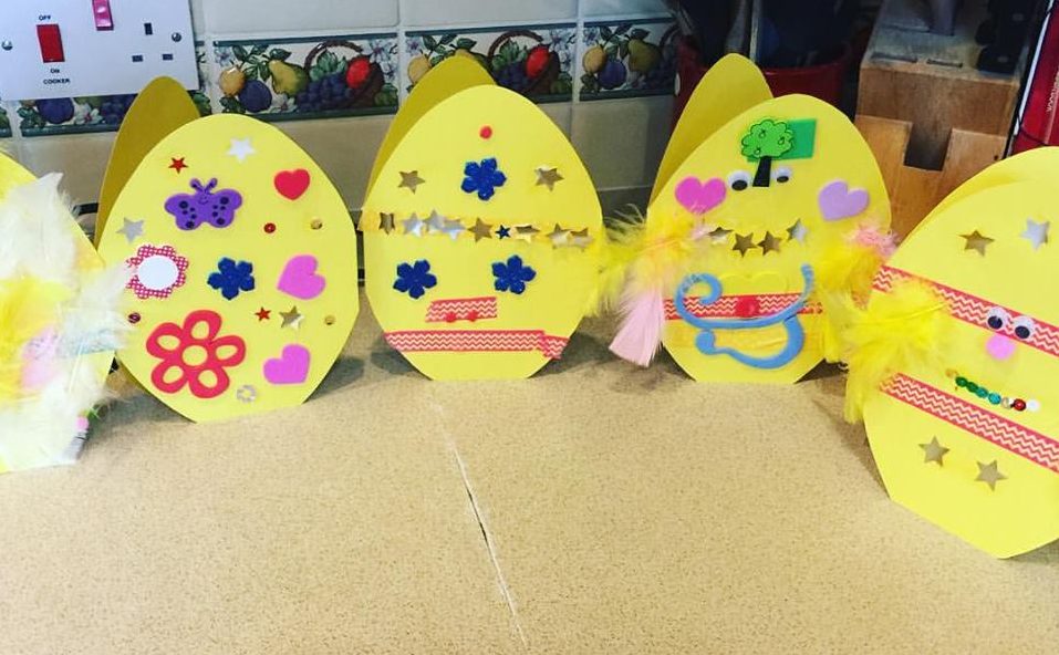 easter egg cards #LittleLoves - Easter Egg Hunts, Car Share & Crafts