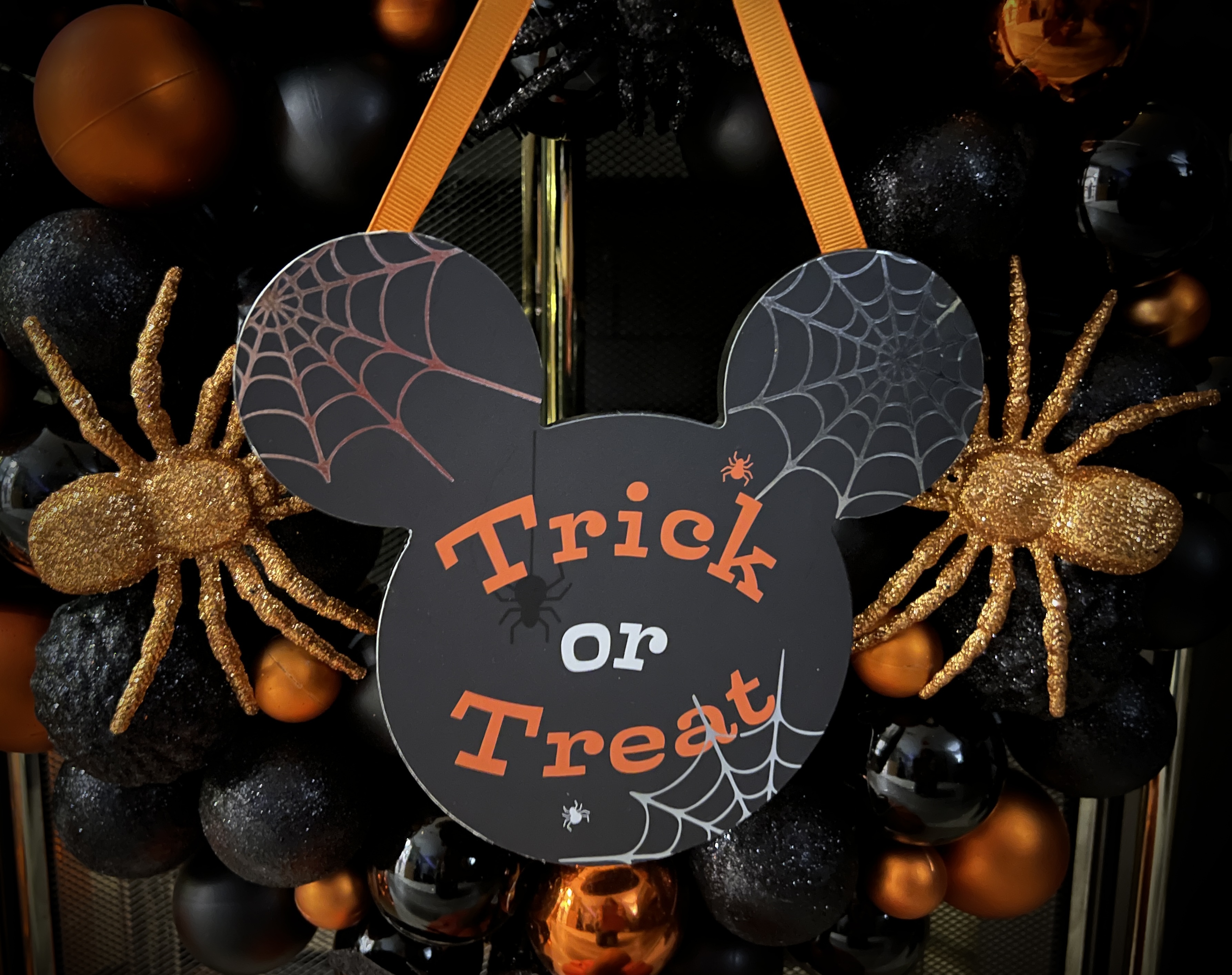 #MySundaySnapshot - Devilish Disney Decor 43/53 (2023)